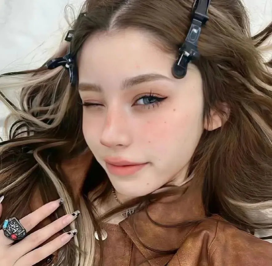 特维和他的七个女儿